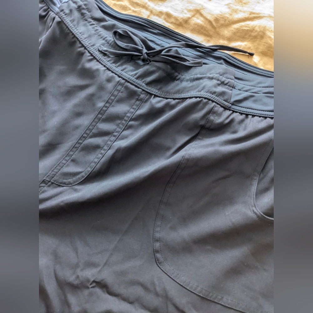 NWT Croft & Barrow Comfort Drawstring Shorts, Womens 2 XL, Black Tummy Control - Picture 12 of 12